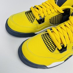 Air Jordan 4 Retro Lightning Yellow Size 4Y GS Youth Retro 2021 Black White