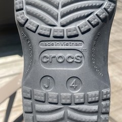 Crocs Clogs Star Wars Mandalorian Jibbitz Black Grogu Youth J4 Women’s 6 Men’s 4