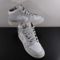 Nike Air Jordan 1 Mid SE GS Grey Camo “Swoosh Logo” DD3235-100 Youth Size 7Y