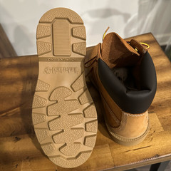 Authentic Timberland Kids Youth Classic 6 Inch Wheat Boots „Butters“ – Size 2.5