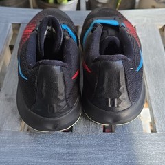 Nike Kyrie Flytrap Kids Basketball Sneakers Black Blue Red US 4Y EU 36 Logo