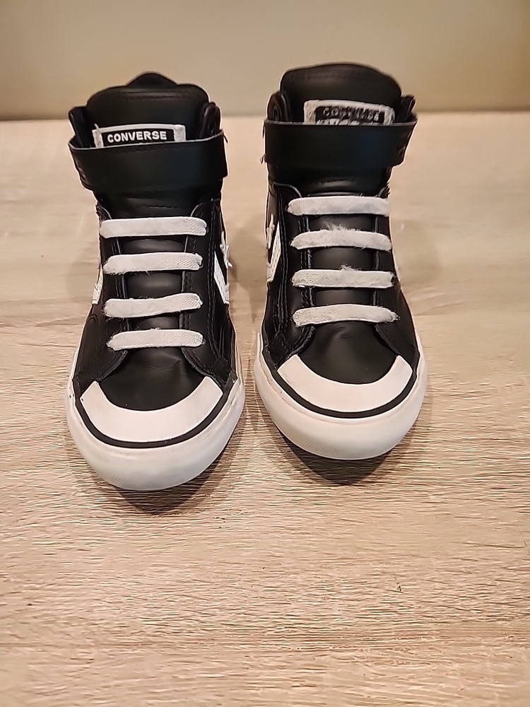 Converse Pro Blaze Strap Hi Kids Sz 1 Shoes Black-White 763532C