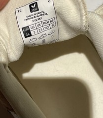 VEJA Kid’s Childrens V-10 ChromeFree White Sneakers $185 Boys Girls US3 Near New