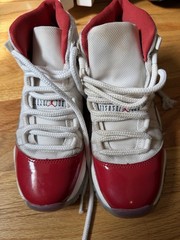 Size 4.5 (GS) – Jordan 11 Retro Mid Cherry