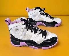 Jordan Jumpman Two Trey DQ8431-105 Barely Grape Sneakers Tennis Shoes 6.5 YOUTH