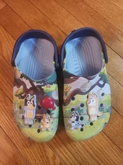 Crocs Classic Bluey Blue Multicolored Kids Clogs/Mules Size J 5 EUC