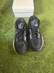 Nike Kyrie Infinity Black Silver Athletic Shoes Youth Size 6Y / 7.5 W DD0334-005