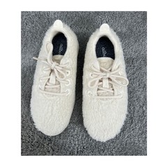 Allbirds Smallbirds Wool Runner Fluff Kids Y1 Natural White Sherpa Sneakers