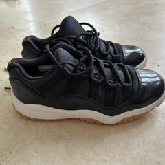 Nike Air Jordan 11 Retro Low GG ‚Bleached Coral‘ 580522-013 Youth Size 12.5C