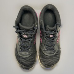 New Balance Big Kids’ 680v6 Black Blue Pink Sneakers, Size 4.5 Length 22.5 CM
