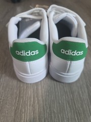 Adidas Kids White Unisex Size 2 Advantage Base Ie9019 Tennis Court Shoes New
