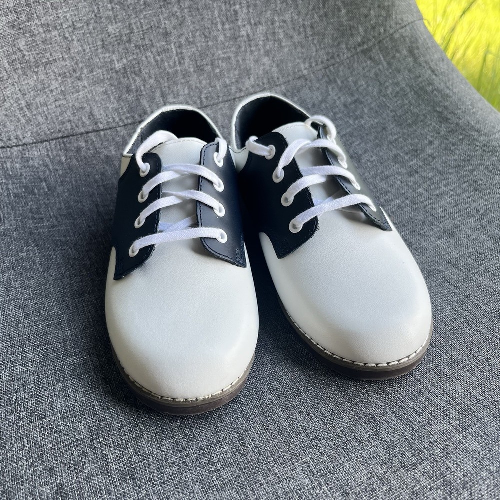 EUC Stride Rite Classic Leather Saddle Shoes Navy and White Kids Size 12