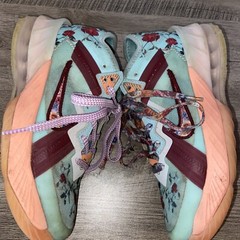 Nike Lebron 18 Low GS x Mimi Plange Basketball Sneakers DN4177-400 Size 3.5Y