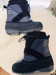 Buster Brown Chill Chasers Size 2 Medium Gray Blue Snowboots Kids Youth