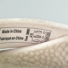 Crocs Classic Clogs White Lightweight Casual Comfort Shoes 206991 Youth Size 2