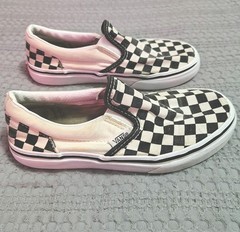 Vans Classic Slip-On Checkerboard Black/White Canvas Slip-On Rubber Sole US 2