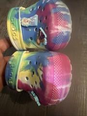 Crocs Tie Dye Clogs Blue Fleece Lined Crocs Toddler Size 7C Frozen Jibbits EUC