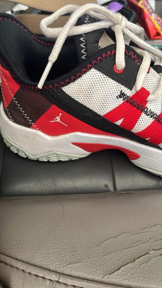 Jordan Unisex Kids Sneaker US 8 Red/Black/White Colorblock Low Top Lace Up
