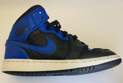 Size 4 (GS) – Jordan 1 Retro Black & Blue Leather style