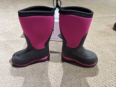 MUCK BOOT COMPANY Kids Rugged II Pink/Black Boot (RG2-400-PNC)