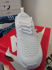 Nike Air Max 270 White Silver Shoe 943345-103 Youth GS 4Y / Women’s 5.5 NEW