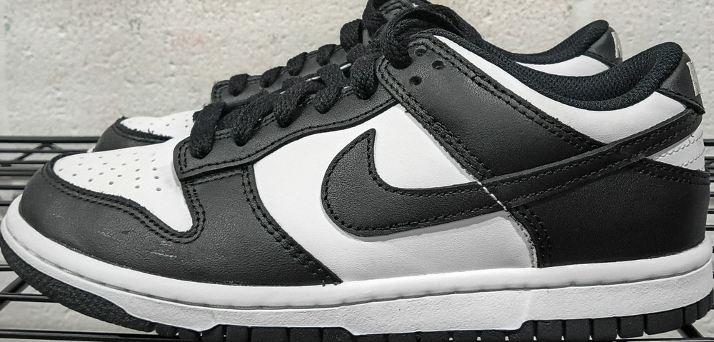 Big Kid’s Nike Dunk Low Retro „Panda“ White/Black-White (GS) (CW1590 100) – 4.5