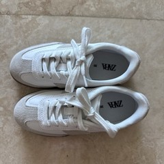 New ✨ ZARA Boys/ Girls BASIC Suede SNEAKERS Ivory/White Size EUR 30 – NWT