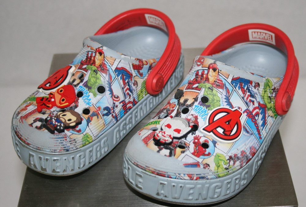 Crocs Marvel Avengers Assemble Off Court Clog With Charms 209945 Kids Size C10