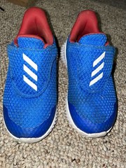 Boy’s adidas Infant FortaRun Hook and Loop Strap Lightweight Trainers in Blue 7k