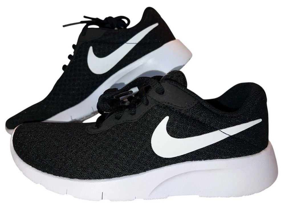 Nike Tanjun PS Black/White 818382-011 Youth Size 1.5 Y New With Box