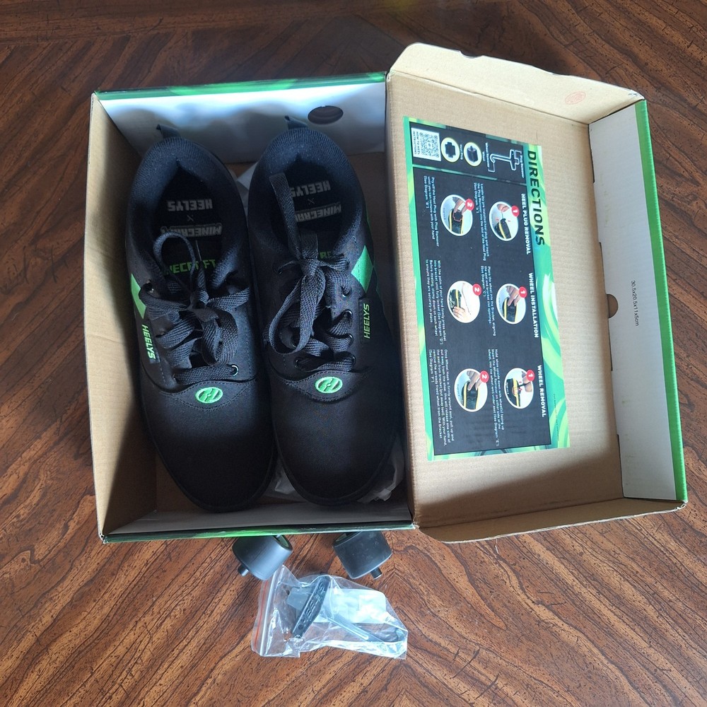 Heelys Pro 20 Minecraft Creeper Black Green Wheeled Shoes US 7 w/ Box