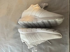 adidas SWIFT RUN XC SHOES, Cloud White, Youth Size 12 M NEW