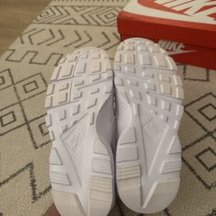 [654275-110] Youth Nike Air Huarache Run (GS) ‚White Pure Platinum Size 7Y