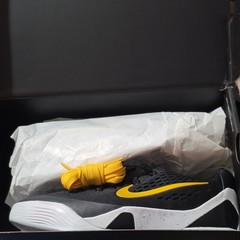 Nike Kobe IX Low EM (GS) FV3607-003 Black/Gold/White Basketball 6.5Y