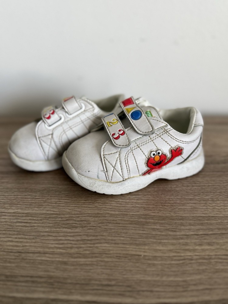 Vintage Y2K Sesame Street Elmo White Sneaker Strap Unisex Toddler Size 5