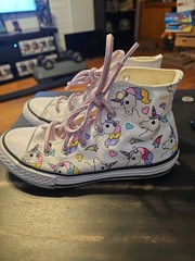 Converse Chuck Taylor 663994C Kids Rainbow Unicorn Shoe Sneakers Missy Size 1