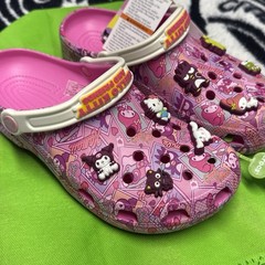 Crocs hello kitty c-7 👧 Limited Edition Fast Shipping.