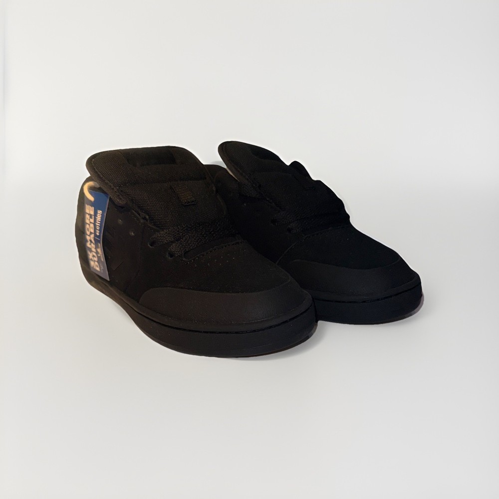 Etnies Marana Size 4
