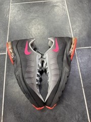 Size 6.5y – Nike Air Max Invigor Low Hyper Pink 749575060