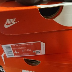 Nike Air Max 270 React „Total Orange“ BQ0103 006 Youth Size 4Y- NEW IN BOX