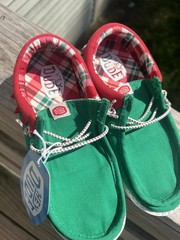 Junior Size 2 Hey Dude Wally Holiday Elf shoes *NWT*