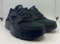 904538-009 (GS) Size 6 Youth Nike Huarache Run SE Black/Black -NIB