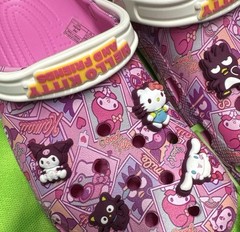 Hello Kitty – Classic Clog – Size Junior 2 (J2) ) – NWT