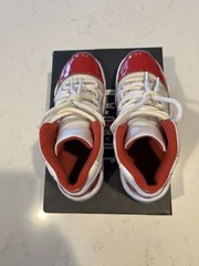 Nike Air Jordan (GS) 11 Retro „CHERRY“ 2022 – Size 4Y- Great condition w/ box