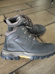 Timberland Child Hiking Shoe Size 2