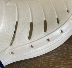 Rugged Shark Swivel Strap EVA Clogs Sandals Pearl White Youth Unisex Size 3 NWT