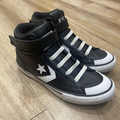 Converse All Star Pro Blaze Strap High Top Youth Kids Size 2- Black/White