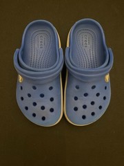 Crocs Classic Clog Kids Size C10 Blue Iconic Comfort Slip-On Sandals Shoes