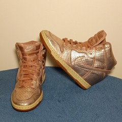 Nike Dunk Sky Hi Unisex Kids Sneaker Rose Gold Metallic US 5.5Y EU 36