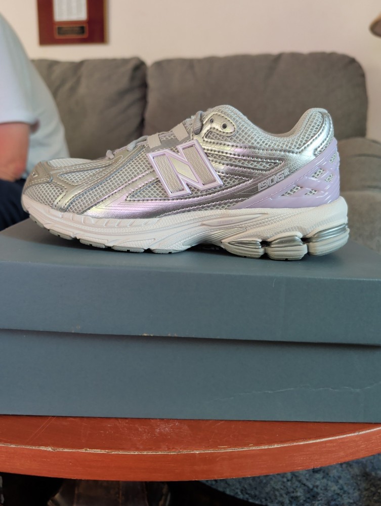 NEW BALANCE 1906